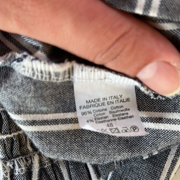 Brandy Melville striped grey and white adjustable cropped tank top - Picture 7 of 7